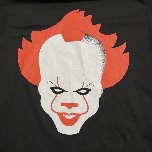 Pennywise Shirt Men Medium Black Dancing Clown IT Movie Horror Graphic Helloween - Picture 3 of 6